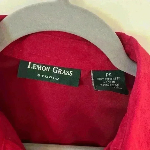 EUC Lemon Grass Studio Dark Red Button Down Polyester Blouse Women’s PS - Picture 6 of 12